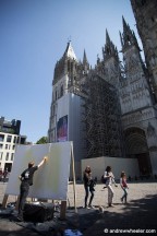 Titre: Performance sur le parvis de la cathdrale de Rouen. Auteur: 